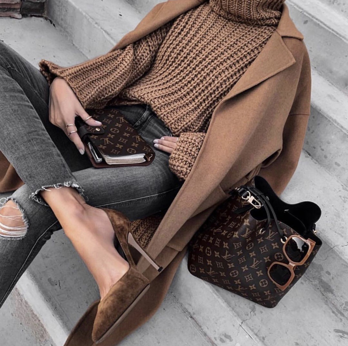 sweater styles, chic sweater styles, sweater styles of fall 2019, oversized sweater, chunky knit sweater and blazer, fall outfits | lolario style