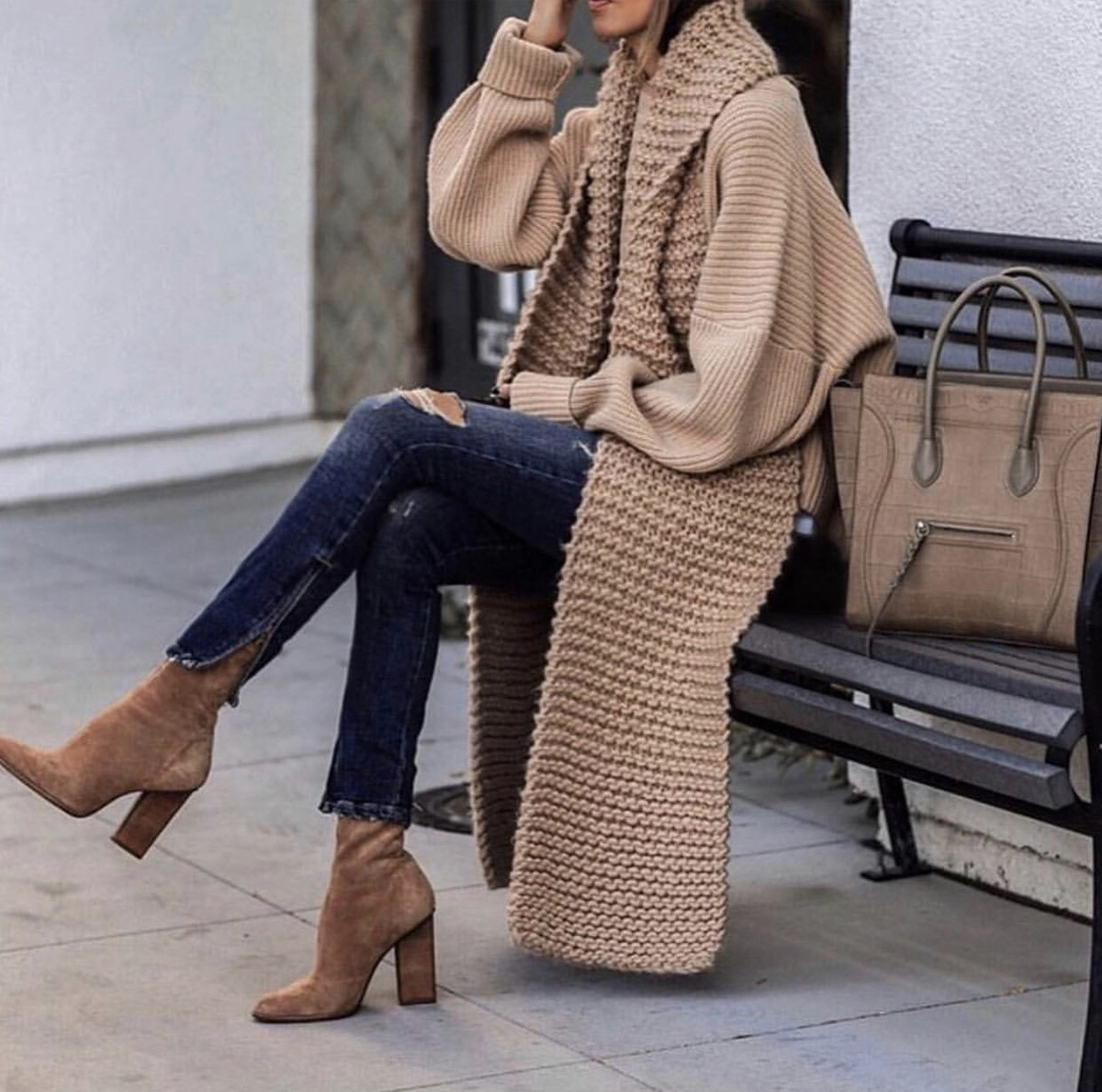 sweater styles, chic sweater styles, sweater styles of fall 2019, chunky sweater outfit, fall style inspiration, chunky knit scarf | lolario style