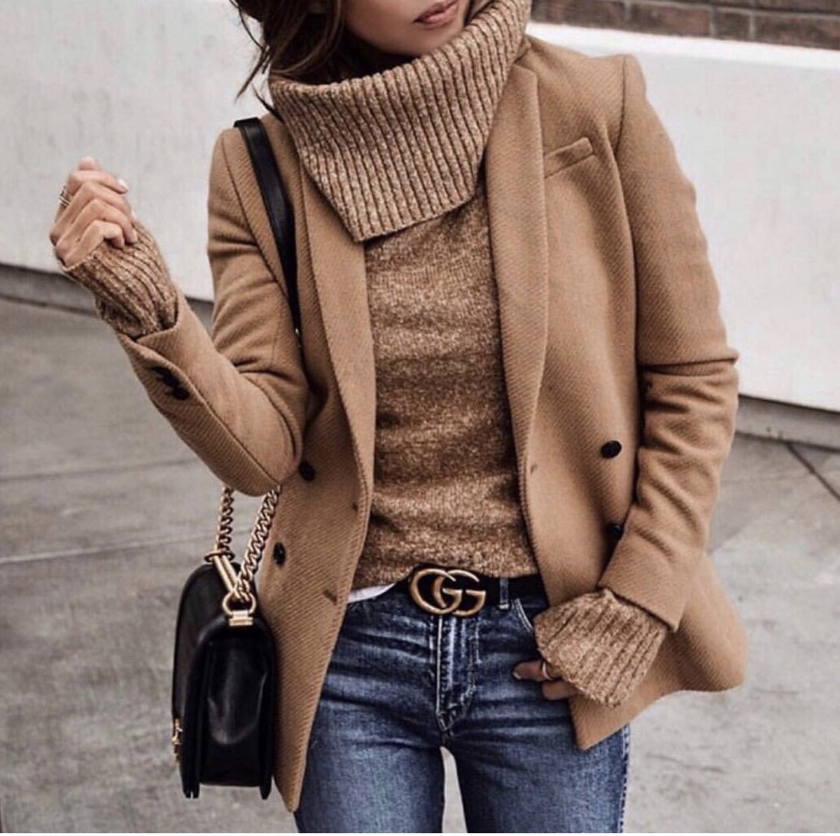 sweater styles, chic sweater styles, sweater styles of fall 2019, chunky turtleneck sweater, beige monochromatic outfit, fall outfit inspiration | lolario style